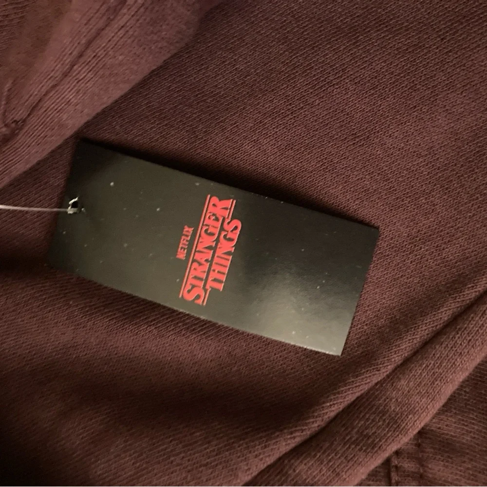 Netflix House Stranger Things Maroon Hoodie NWT - Picture 6 of 7
